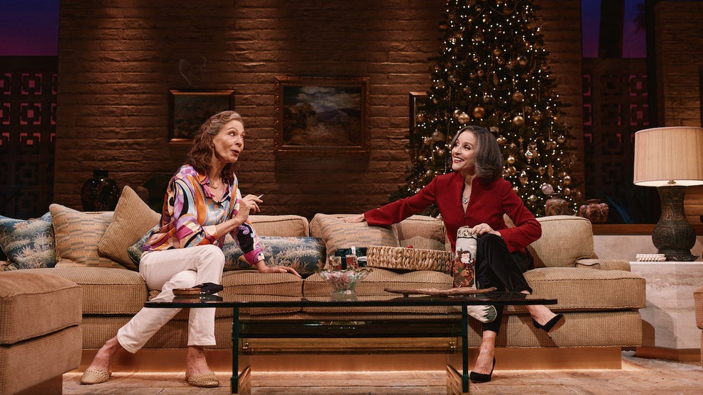 Allison Janney and Julia Louis-Dreyfus in "Other Desert Cities" (Credit: Emilio Madrid)