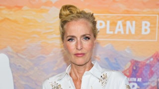 Gillian Anderson Clarifies Viral Video of Her Calling Fans ‘Distracting’: ‘I Go Back Over 20 Years’ With Them
