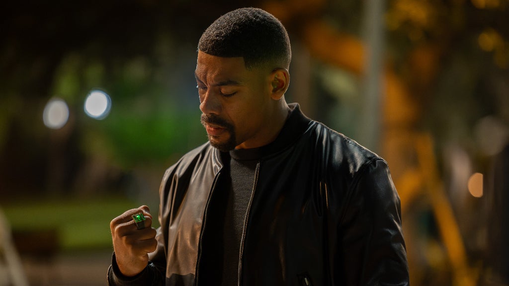 Aaron Pierre in "Lanterns" (John Johnson/HBO Max)
