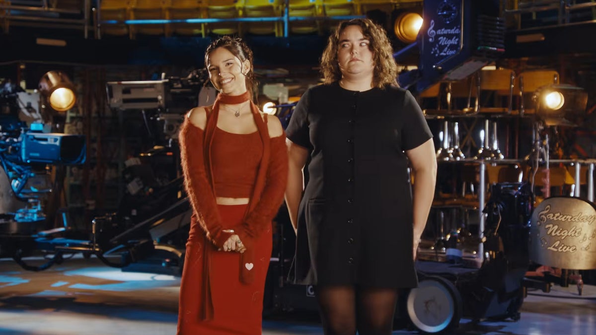 Inde Navarrette Insists ‘Obsession’ Is a Rom-Com, Does the Voice in ‘SNL’ Promo