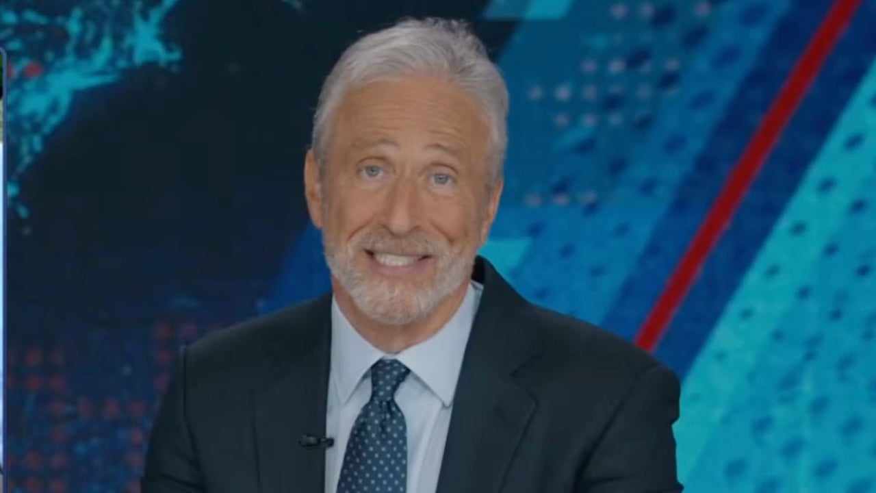 Jon Stewart Draws Big Reaction From ‘Daily Show’ Crowd With Resurfaced Epstein Files Photo of Stephen Hawking