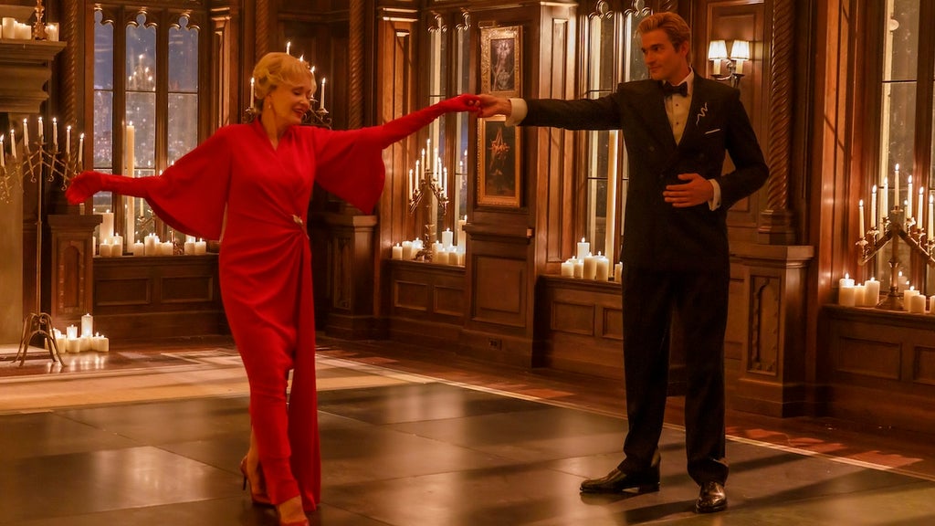ahs-13-jessica-lange-paul-anthony-kelly-fx