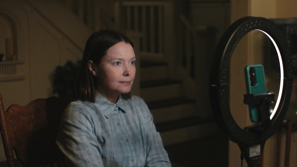 Samantha Sloyan in "Carrie" (Prime Video)