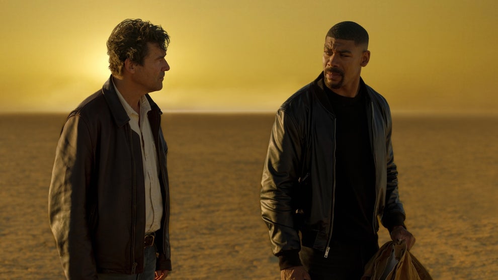lanterns-kyle-chandler-aaron-pierre-hbo