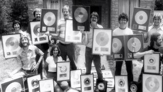 Mick Jagger, Bono, Alicia Keys Tout Legendary ‘Muscle Shoals’ Recording Studio in Documentary (Video)