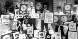 Mick Jagger, Bono, Alicia Keys Tout Legendary ‘Muscle Shoals’ Recording Studio in Documentary (Video)
