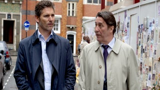 ‘Closed Circuit’ Review: Surveillance Cameras Everywhere, but Nothing Worth Watching
