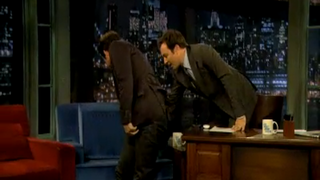 ‘Pacific Rim’ Star Charlie Day Accused of ‘Soiling’ His Airplane Seat (Video)