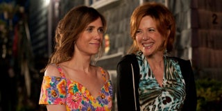 ‘Girl Most Likely’ Review: Hey, Kristen Wiig, Put Your Bridesmaid’s Dress Back On