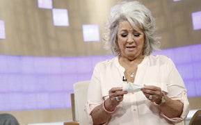 Paula Deen Allegedly Asked Black Staffers to Dress Like Aunt Jemima