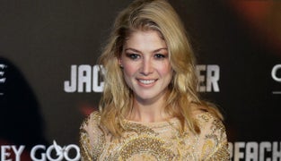 Rosamund Pike to Play Ben Affleck’s Wife in David Fincher’s ‘Gone Girl’