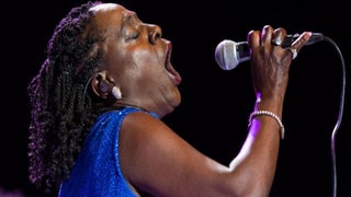 Soul Singer Sharon Jones Reveals She Has Bile Duct Cancer