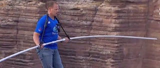 Nik Wallenda’s Tightrope Walk Brings Flurry of Hollywood Reactions