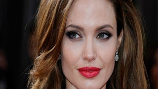 Angelina Jolie to Remove Ovaries in Next Cancer-Prevention Step