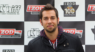 ‘Chuck’ Star Zachary Levi to Make Broadway Debut
