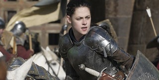 ‘Snow White and the Huntsman’ Review: Charlize Theron Chews All Scenery Except the Mirror